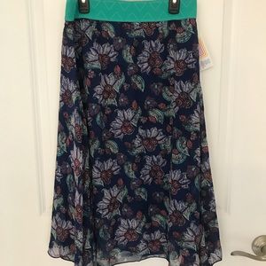 Small LulaRoe Lola